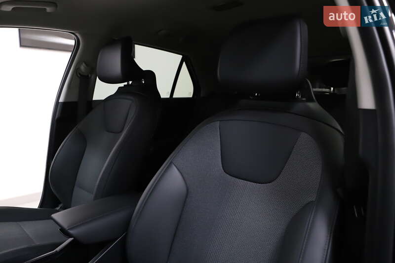 Внедорожник / Кроссовер Kia Niro 2024 в Дрогобыче