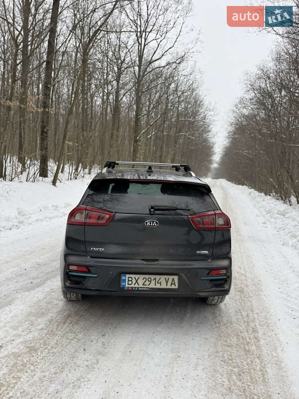 Внедорожник / Кроссовер Kia Niro 2019 в Каменец-Подольском