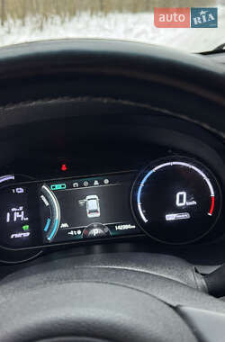 Внедорожник / Кроссовер Kia Niro 2019 в Каменец-Подольском