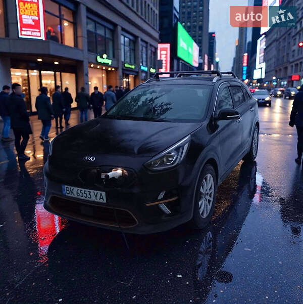 Внедорожник / Кроссовер Kia Niro 2018 в Ровно фото 5 Внедорожник / Кроссовер Kia Niro 2018 в Ровно