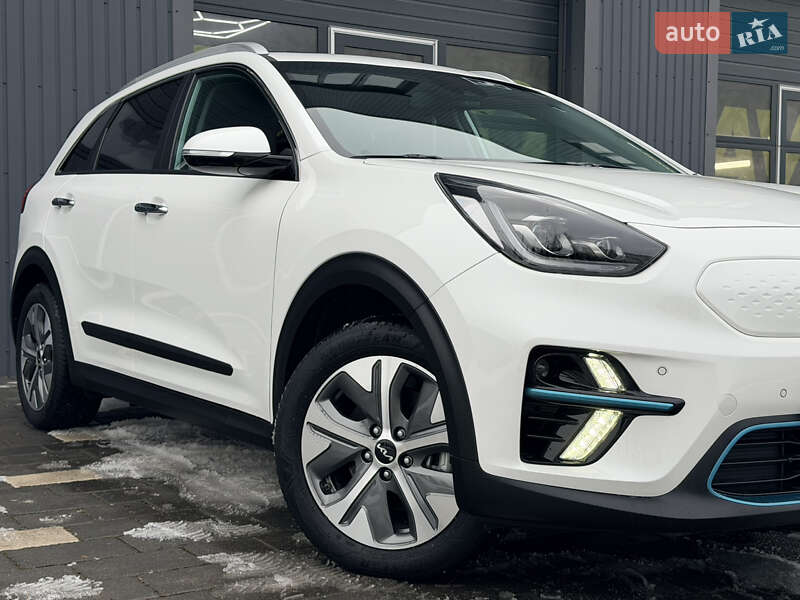 Внедорожник / Кроссовер Kia Niro 2022 в Дрогобыче