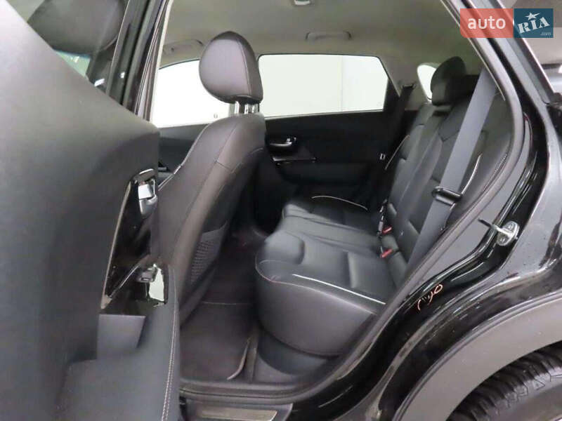 Позашляховик / Кросовер Kia Niro 2019 в Вараші