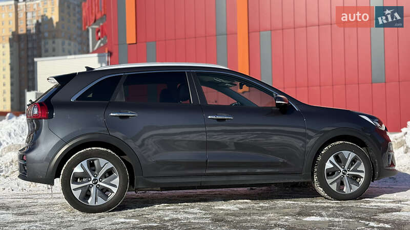 Внедорожник / Кроссовер Kia Niro 2019 в Киеве