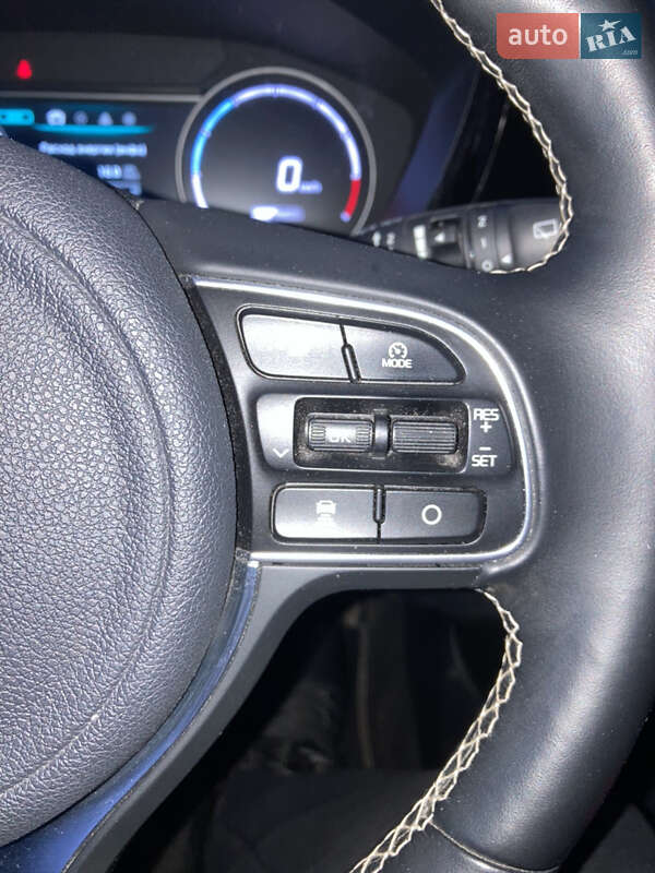 Внедорожник / Кроссовер Kia Niro 2020 в Черновцах