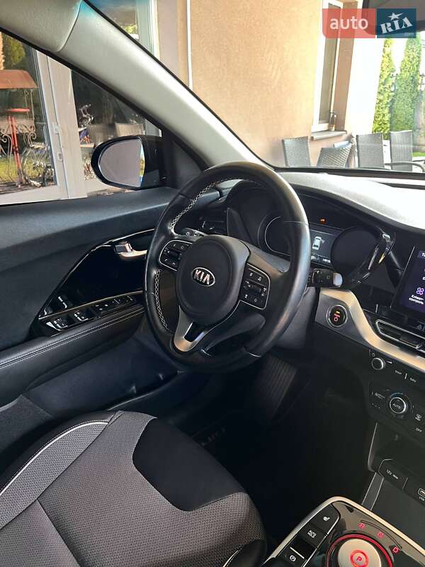Внедорожник / Кроссовер Kia Niro 2020 в Луцке фото 13 Внедорожник / Кроссовер Kia Niro 2020 в Луцке