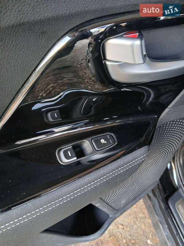 Внедорожник / Кроссовер Kia Niro 2019 в Яремче