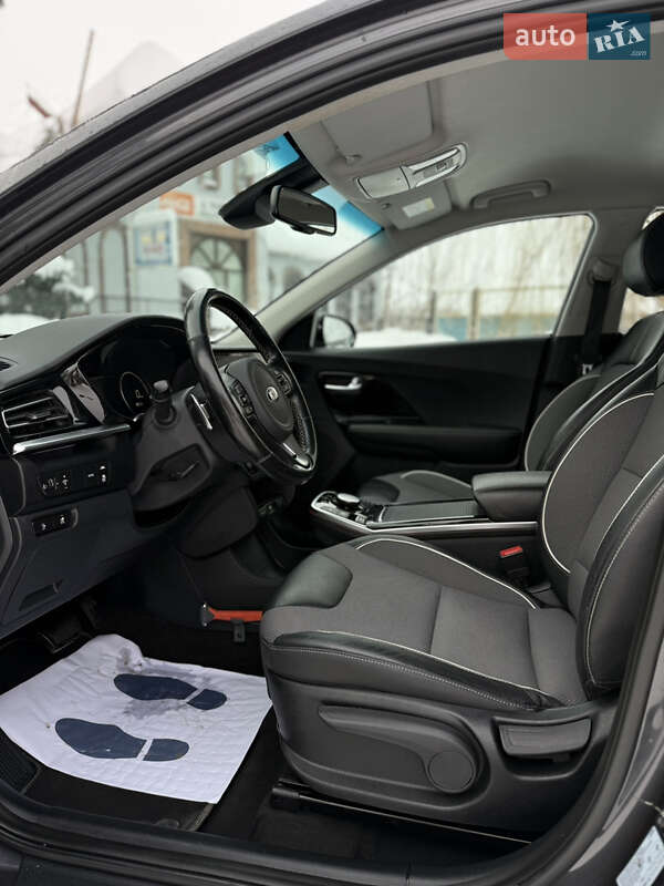 Позашляховик / Кросовер Kia Niro 2020 в Львові