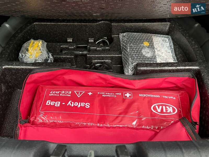 Внедорожник / Кроссовер Kia Niro 2020 в Луцке