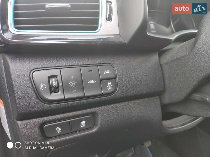 Внедорожник / Кроссовер Kia Niro 2019 в Львове