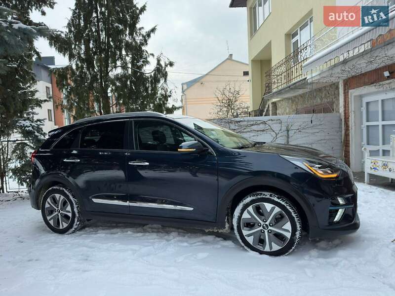Внедорожник / Кроссовер Kia Niro 2020 в Львове