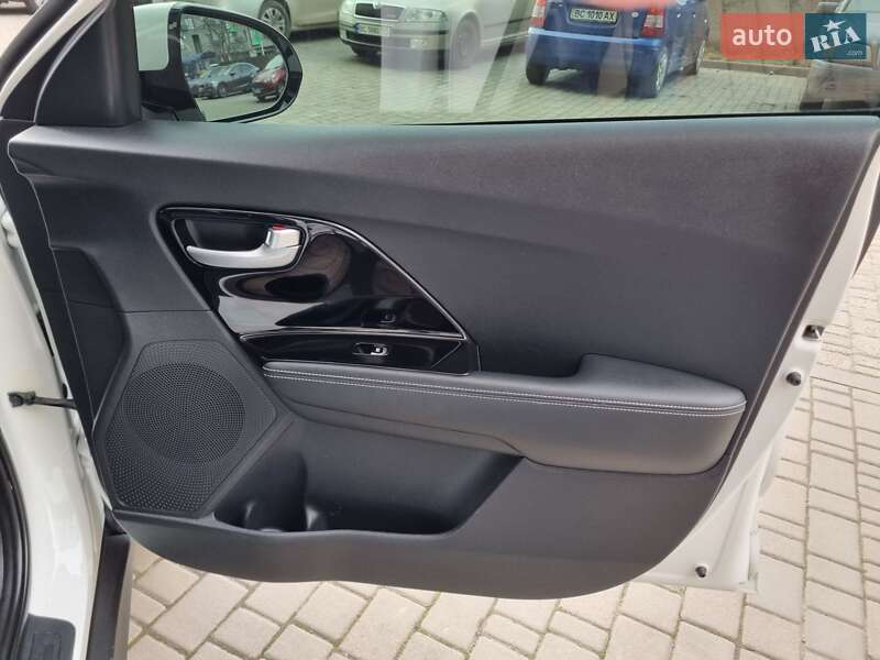 Внедорожник / Кроссовер Kia Niro 2020 в Львове фото 24 Внедорожник / Кроссовер Kia Niro 2020 в Львове