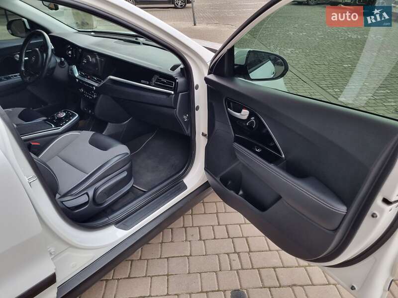 Внедорожник / Кроссовер Kia Niro 2020 в Львове фото 23 Внедорожник / Кроссовер Kia Niro 2020 в Львове