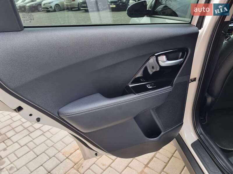 Внедорожник / Кроссовер Kia Niro 2020 в Львове фото 31 Внедорожник / Кроссовер Kia Niro 2020 в Львове