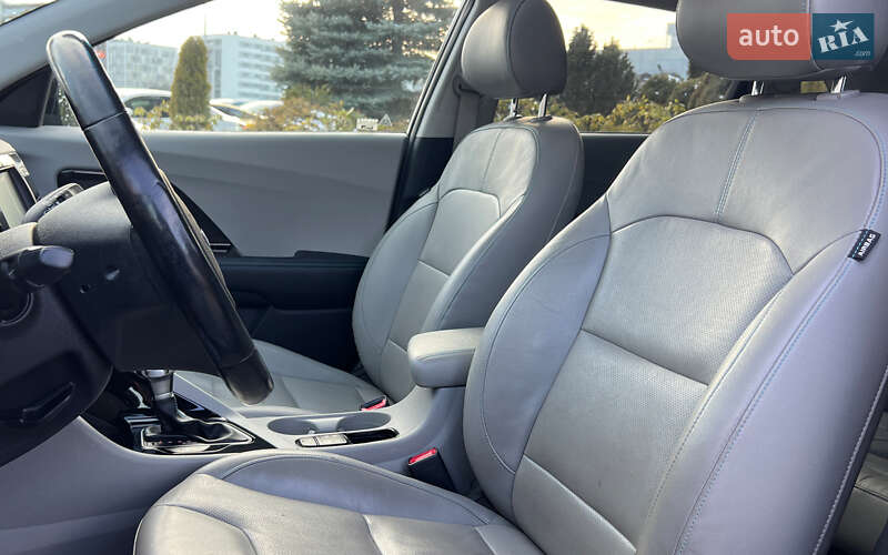 Внедорожник / Кроссовер Kia Niro 2018 в Львове