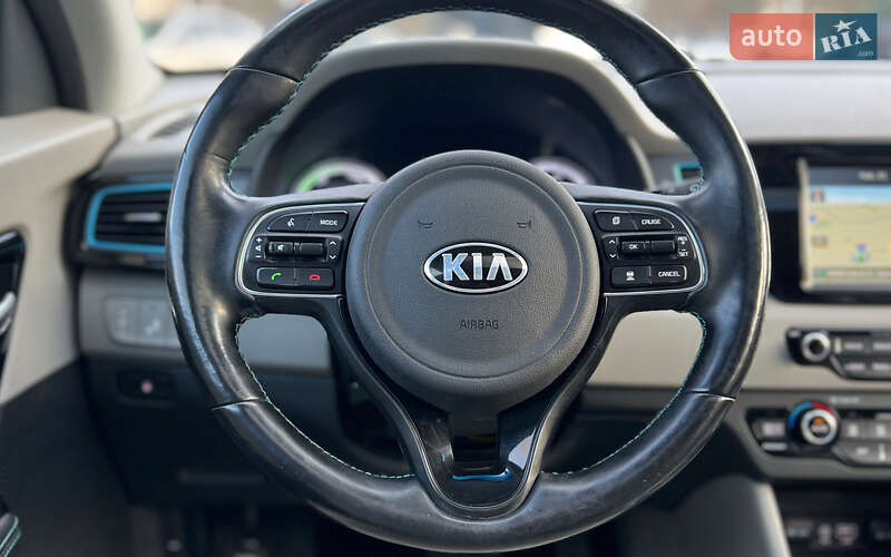 Внедорожник / Кроссовер Kia Niro 2018 в Львове