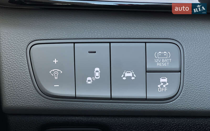 Внедорожник / Кроссовер Kia Niro 2018 в Львове