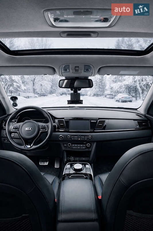 Внедорожник / Кроссовер Kia Niro 2018 в Киеве