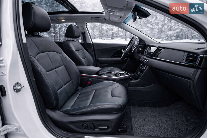 Внедорожник / Кроссовер Kia Niro 2018 в Киеве