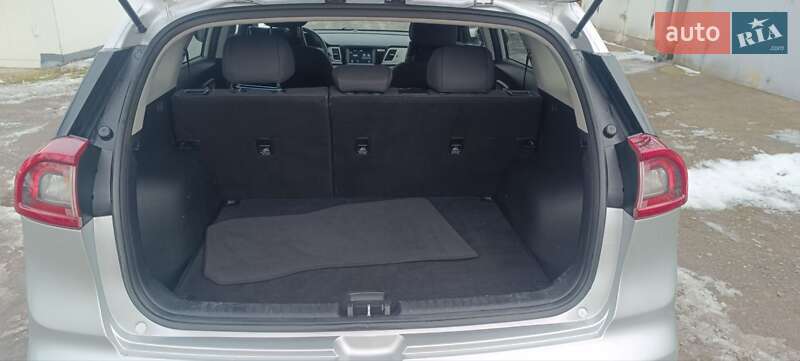 Внедорожник / Кроссовер Kia Niro 2019 в Одессе фото 24 Внедорожник / Кроссовер Kia Niro 2019 в Одессе