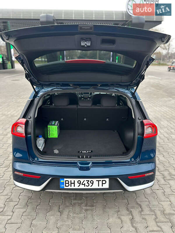 Внедорожник / Кроссовер Kia Niro 2018 в Одессе фото 15 Внедорожник / Кроссовер Kia Niro 2018 в Одессе