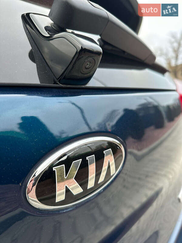 Внедорожник / Кроссовер Kia Niro 2018 в Одессе фото 20 Внедорожник / Кроссовер Kia Niro 2018 в Одессе