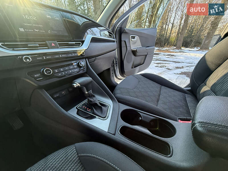 Внедорожник / Кроссовер Kia Niro 2020 в Трускавце фото 26 Внедорожник / Кроссовер Kia Niro 2020 в Трускавце