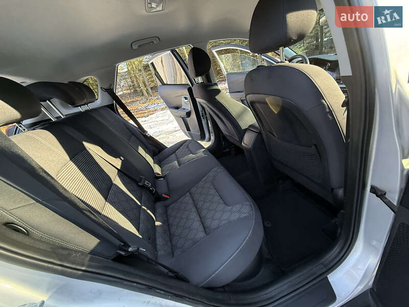 Внедорожник / Кроссовер Kia Niro 2020 в Трускавце фото 50 Внедорожник / Кроссовер Kia Niro 2020 в Трускавце