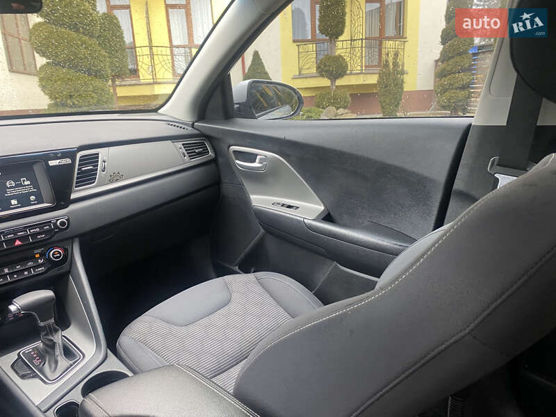 Внедорожник / Кроссовер Kia Niro 2018 в Трускавце фото 35 Внедорожник / Кроссовер Kia Niro 2018 в Трускавце