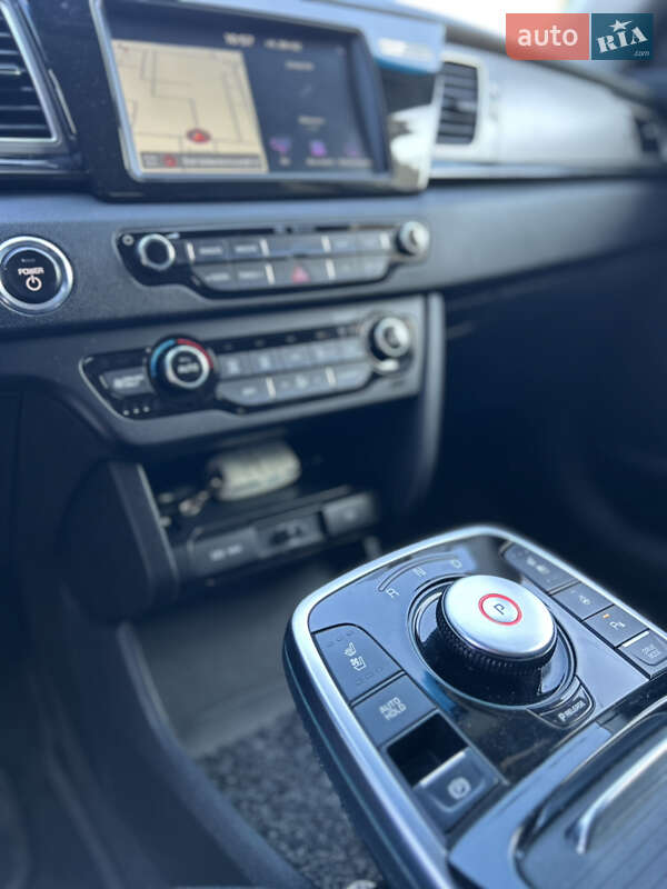 Внедорожник / Кроссовер Kia Niro 2019 в Николаеве