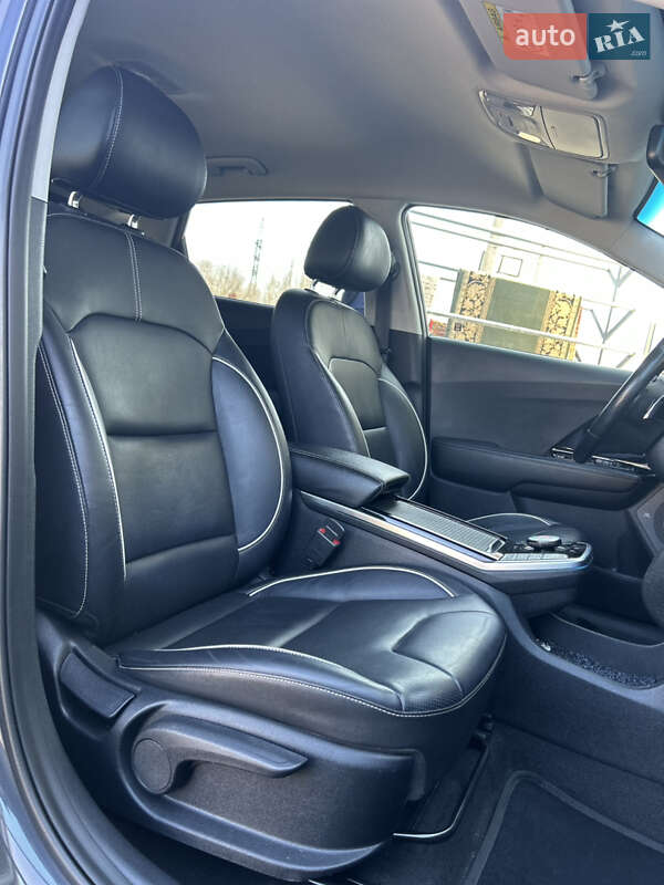 Внедорожник / Кроссовер Kia Niro 2019 в Николаеве