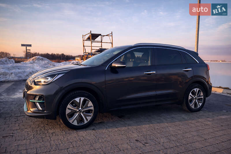 Внедорожник / Кроссовер Kia Niro 2020 в Львове