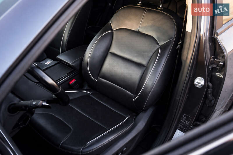 Внедорожник / Кроссовер Kia Niro 2020 в Львове