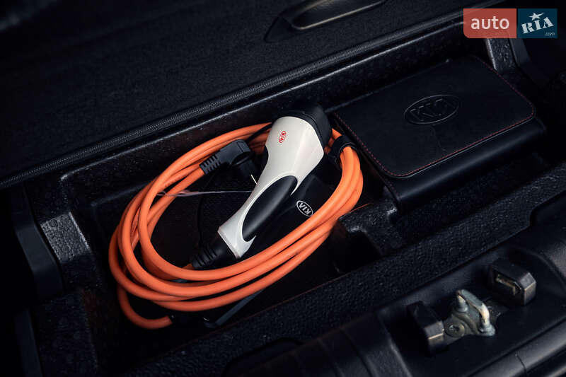 Внедорожник / Кроссовер Kia Niro 2020 в Львове