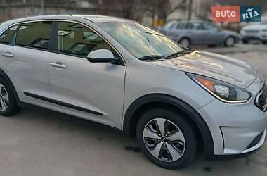 Внедорожник / Кроссовер Kia Niro 2018 в Киеве