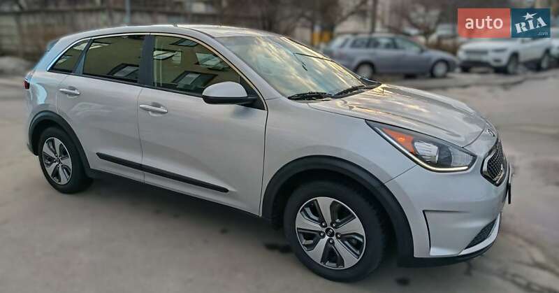 Позашляховик / Кросовер Kia Niro 2018 в Києві