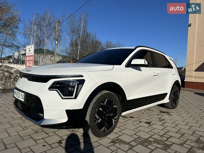 Внедорожник / Кроссовер Kia Niro 2023 в Киеве