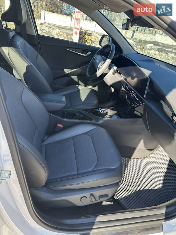 Внедорожник / Кроссовер Kia Niro 2023 в Киеве