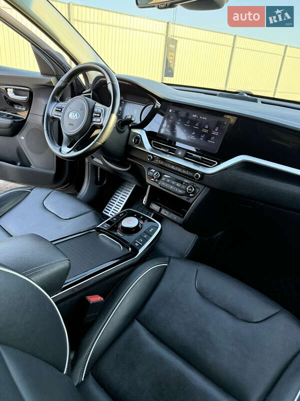 Внедорожник / Кроссовер Kia Niro 2020 в Львове