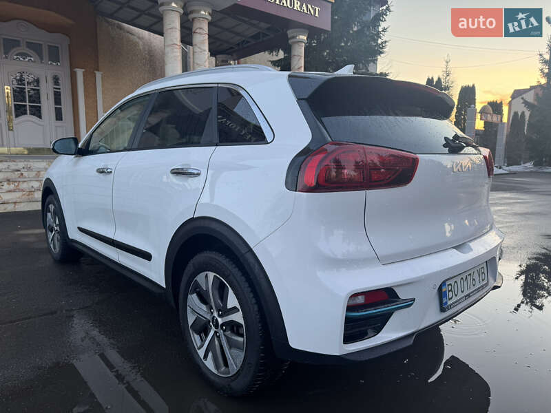 Позашляховик / Кросовер Kia Niro 2021 в Тернополі
