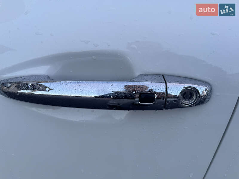 Позашляховик / Кросовер Kia Niro 2021 в Тернополі