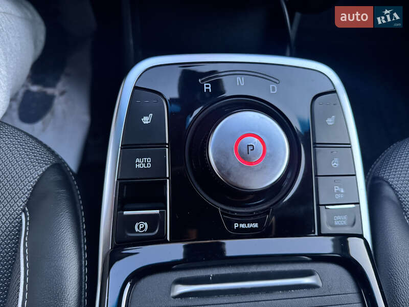 Позашляховик / Кросовер Kia Niro 2021 в Тернополі