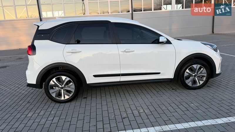 Внедорожник / Кроссовер Kia Niro 2023 в Бершади фото 11 Внедорожник / Кроссовер Kia Niro 2023 в Бершади