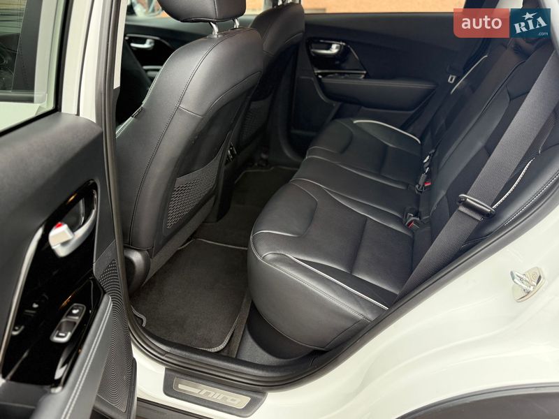 Внедорожник / Кроссовер Kia Niro 2020 в Ровно