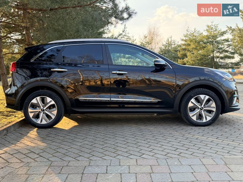Позашляховик / Кросовер Kia Niro 2022 в Дрогобичі