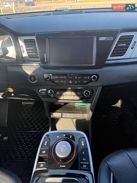 Внедорожник / Кроссовер Kia Niro 2019 в Киеве