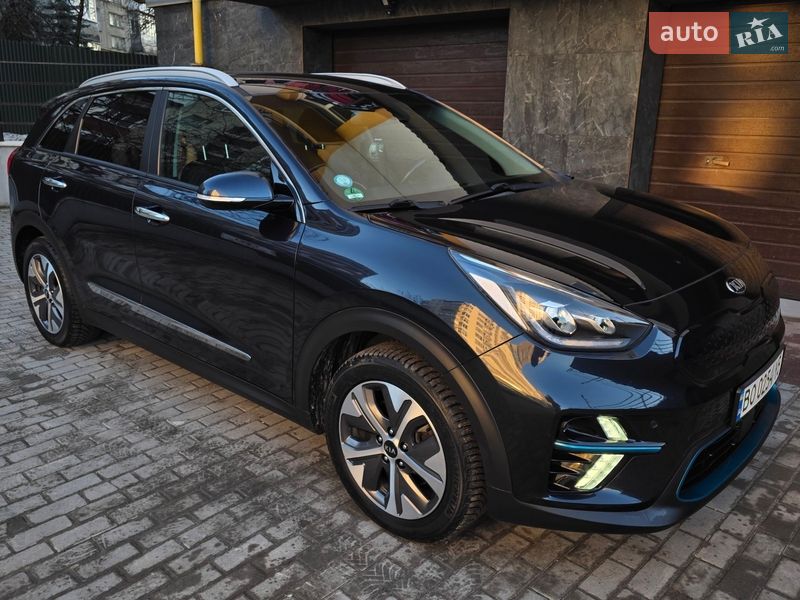 Внедорожник / Кроссовер Kia Niro 2020 в Тернополе