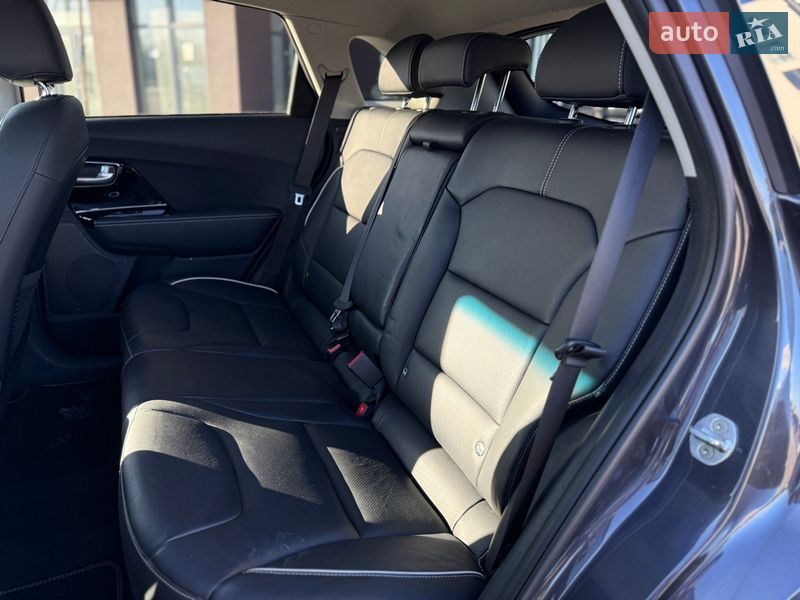 Позашляховик / Кросовер Kia Niro 2020 в Городку