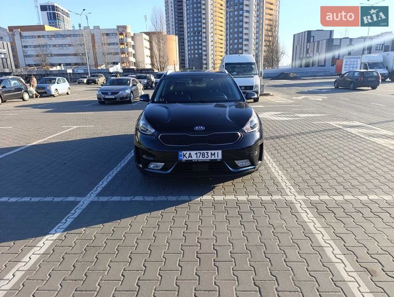 Внедорожник / Кроссовер Kia Niro 2018 в Киеве