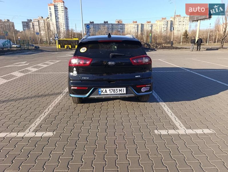 Внедорожник / Кроссовер Kia Niro 2018 в Киеве