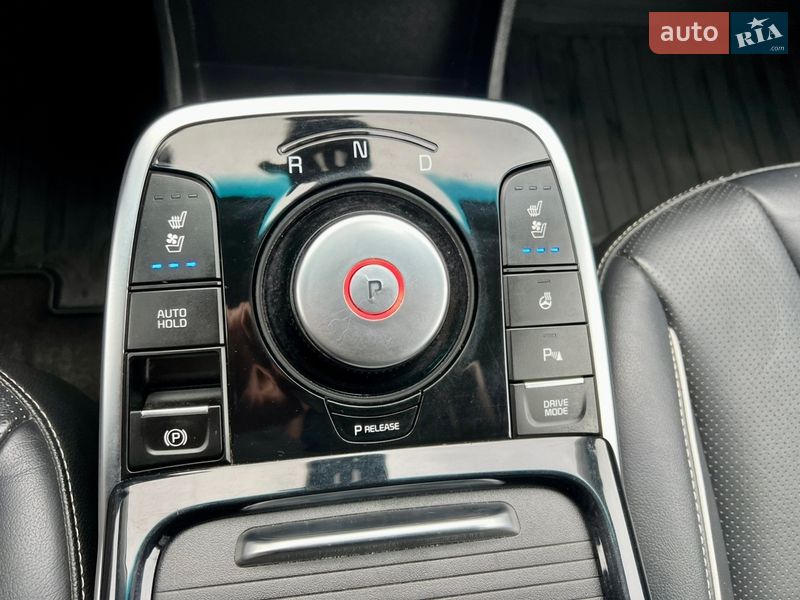 Внедорожник / Кроссовер Kia Niro 2019 в Ровно